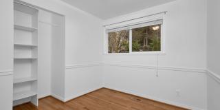 South Rose Hill 4 Bedroom with Entertainment Deck Gallery 13