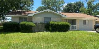 106 Huff Street Gallery 1