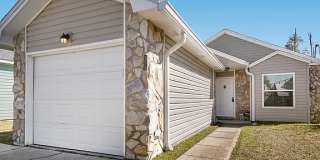 105 Christie Lane Gallery 1