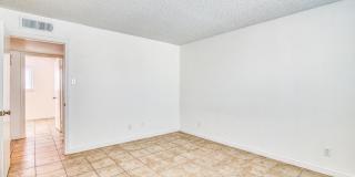 2012 Amy Sue Drive unit: B Gallery 38