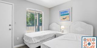 FULLY FURNISHED NORTH END HILTON HEAD CONDO – AVAILABLE NOW Gallery 24
