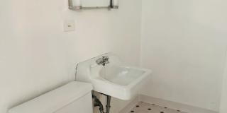 Hyde Park Town-House for Rent Gallery 3