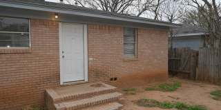 600 E 1st Street Gallery 19