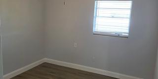 FOR RENT!!! NEWLY RENOVATED 2-BEDROOM TRIPLEX – UTILITIES INCLUDED – PRIME KISSIMMEE LOCATION! Gallery 19