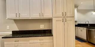 South End 2 Bed / 2 Bath – Washer/Dryer – Parking Available – No Fee Gallery 6
