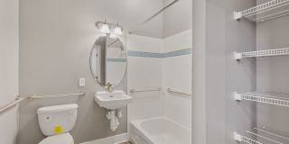 170 West Washington Gallery 14