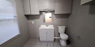 4 bedroom, 1.5 baths Gallery 15