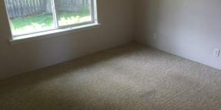Nice home in newer neighborhood Gallery 10