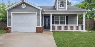 3-Bedroom Rogers Home with Fenced Yard and Garage at Veteran's Park 3-Bedroom Rogers Home with Fenced Yard and Garage at Veteran's Park Gallery 1