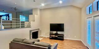 Beautiful 2bd/2bath townhome in Cambridge Terrace Community. Gallery 4