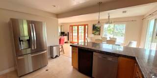 1.5 Bedrooms - 1.5 Bathrooms Split Level House -  Mt. Helix Artist’s Colony Executive Rental Gallery 7