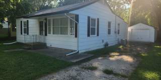 Beautiful remodeled 3BR, 1.5 Bth with garage and fenced backyard with newer stainless appliances Gallery 30