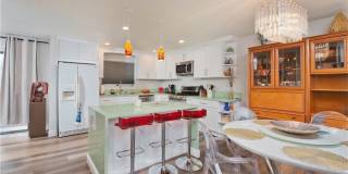 5711 Owensmouth Gallery 7