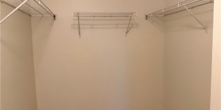 5055 Lake Forest Drive Gallery 16