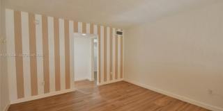 6884 N Kendall Dr Gallery 42