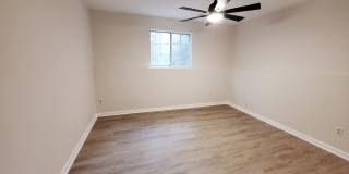 Room in 6 Bedroom Home at Henslowe Dr Gallery 18