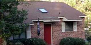 2 Bedrooms / 1.5 Bathrooms ~ Crossroads Area ~ Gallery 1