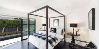 1811 Hillview Place Gallery 22