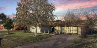 610 Creek Street Gallery 1