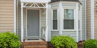 Charming 2-bedroom, 2.5-bathroom Townhouse Located in the Heart of Raleigh, NC Gallery 3