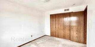 2048 Walnut Street Gallery 18