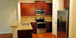 3 Bedroom, 2.5 Bathroom Townhome with Office! Gallery 6
