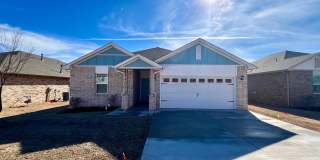 4 Bedroom 2 Bathroom 2 Car Garage Home in Oakdale School District Gallery 1