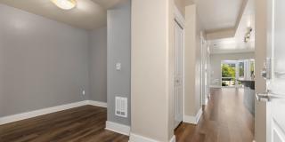 Modern 1-Bedroom + Den Condo with Parking, Storage & Rooftop Access – Marselle Condominiums Gallery 10