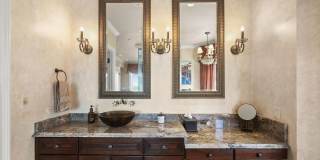 921 VALENCIA Court Gallery 41