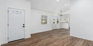 Designer Mid-City/Fairfax House + Studio | Dog Run & Private Orchard | 3-Car Parking Gallery 10