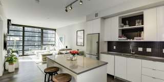 River-View 2BD Luxury Condo with Balcony and Parking! Gallery 1