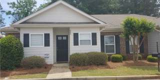 Cozy Condo in Wisteria Condominiums! Cozy Condo in Wisteria Condominiums! Gallery 1