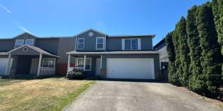 Beautiful 3-Bedroom 2-Story Home in Ridgefield for Rent - 1211 NE 168th St Gallery 3