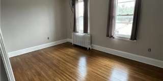 2242 Ferry Street Gallery 7