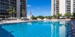 20379 W Country Club Dr Gallery 1