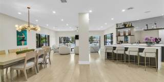 319 S Riverside Drive Gallery 12
