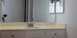 2321 S Magnolia Gallery 15