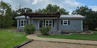 College Station (Karnes City Cottages) - 3 Bedroom - 2 Bath - House - West of Easterwood Airport Gallery 1