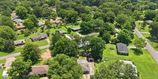 Close to Downtown Athens! Established neighborhood! Gallery 25