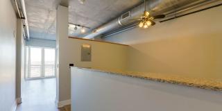 Excellent and newly refreshed Uptown 8th floor condo in the Courtside complex. Gallery 5