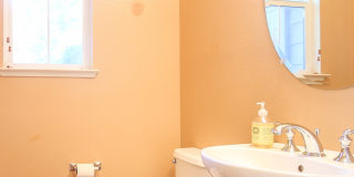 Beautiful and Spacious 3BR 2.5BA Single Family Home Gallery 7