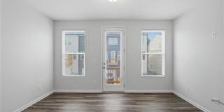 1422 Creekside Circle Gallery 8