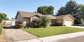 3BD Home on an Oversized Lot with a Standalone SHOP!! Gallery 31