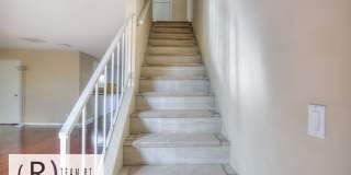Gorgeous townhouse in a quiet 6-unit gated complex Gallery 28