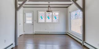 109 E River Road Gallery 13