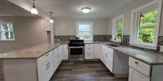 Spacious 3 Besroom Home Brunswick OH Gallery 4
