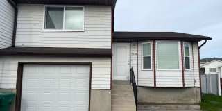 4 Bedroom 1.5 Bath Twin-Home Gallery 1