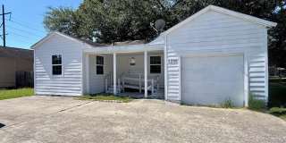 2203 N 16 ST Gallery 1