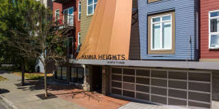 Hanna Heights Gallery 19