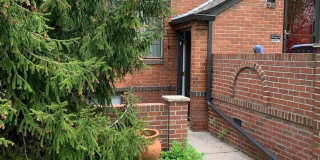 1422 W Oak St Bsmt UNIT Gallery 33